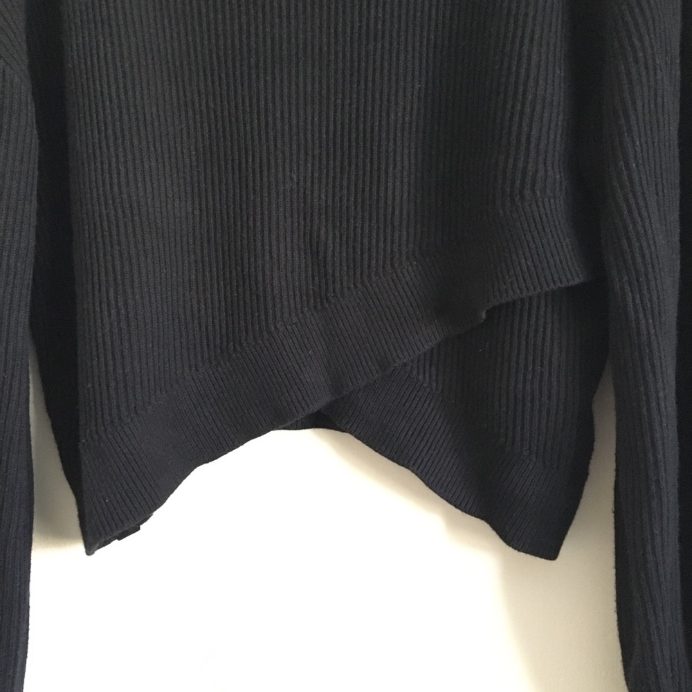 lululemon | black knit crop sweater, so comfy! - Picture 2 of 12